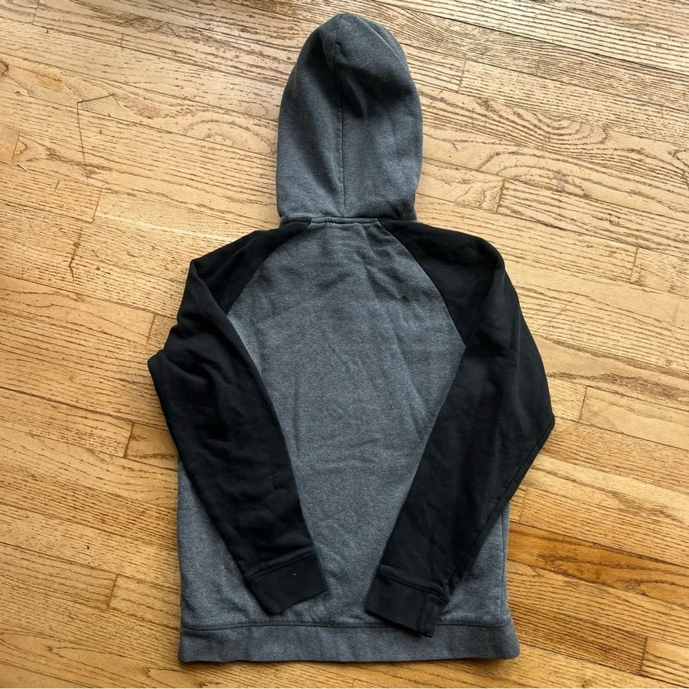 Reebok Men's Gray and Black Hoodie Sweater